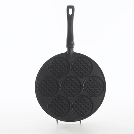 non_stick_frying_pan_for_pancakes.jpg